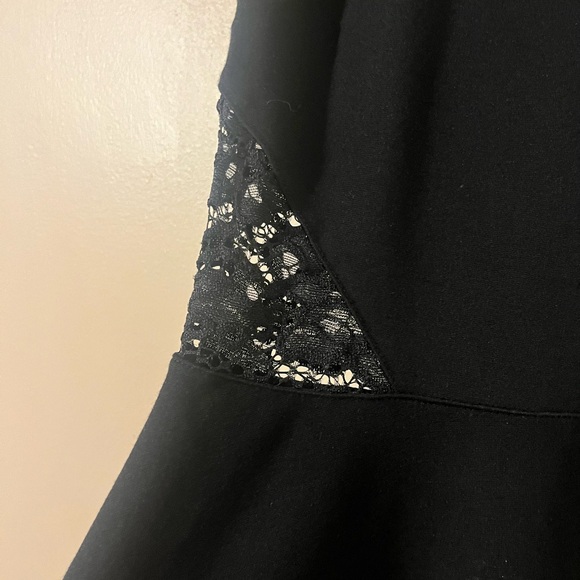 Black mini dress - Picture 2 of 6